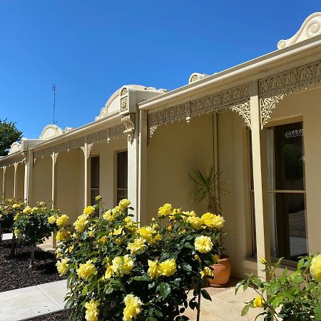 Acacia Terraces Aparthotel Echuca Exterior photo