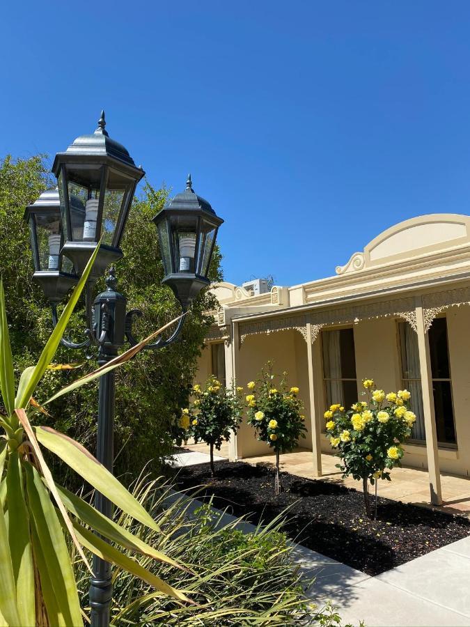 Acacia Terraces Aparthotel Echuca Exterior photo