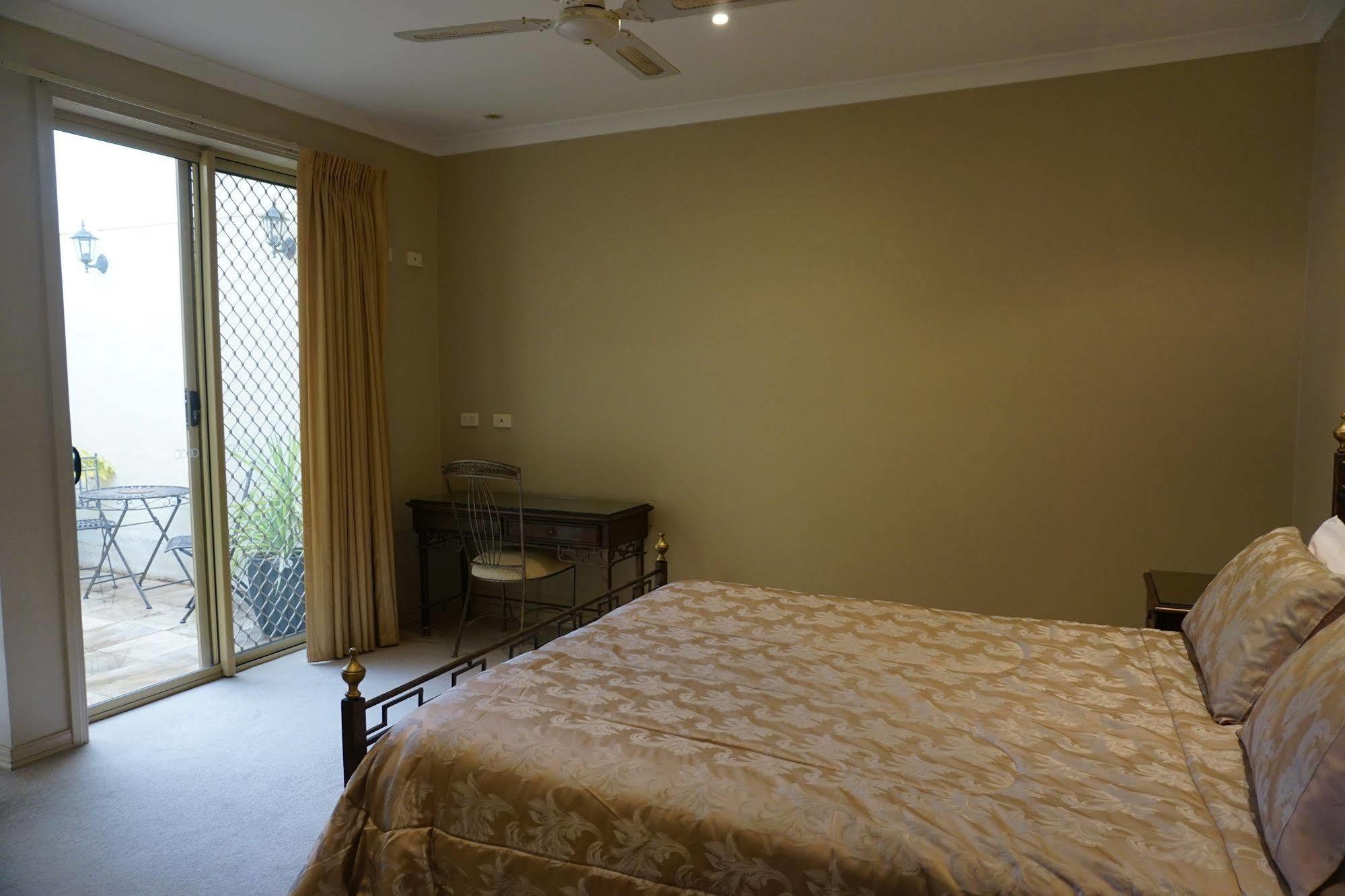 Acacia Terraces Aparthotel Echuca Exterior photo